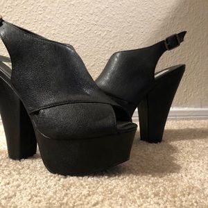Steve Madden Galleria heel